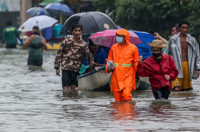  Más de 72.000 desplazados por las inundaciones en el oeste de Filipinas