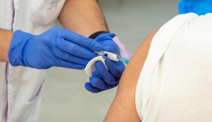 EEUU busca convencer a escépticos con la aprobación total de vacuna de Pfizer