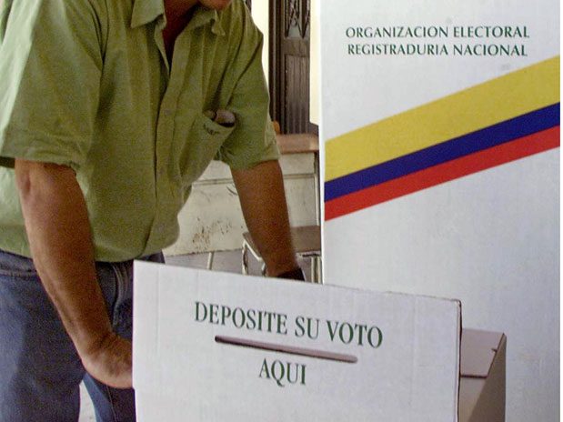  Colombia progresará si se vota conscientemente y destierra a los corruptos, dice Edgar Ardila