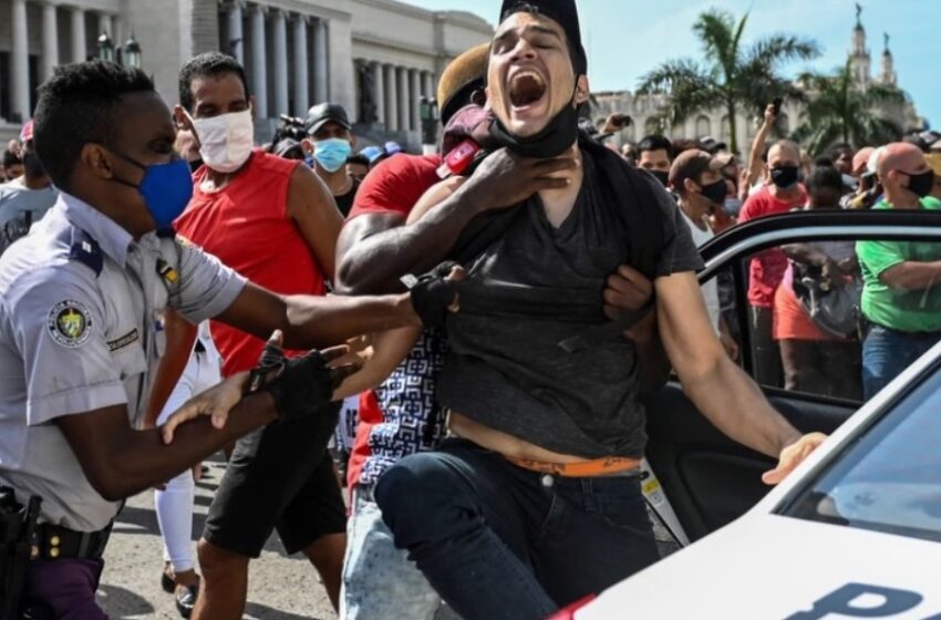  EE. UU. sanciona a tres responsables cubanos por la represión de las protestas