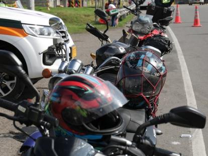  Campaña para el uso adecuado del casco contra accidentes de motociclistas