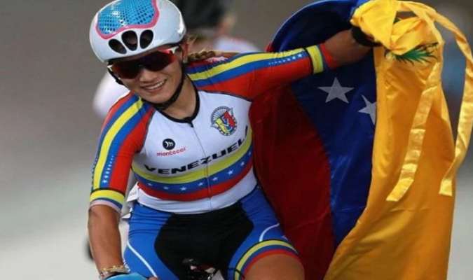  La venezolana Chacón gana la etapa y es primera líder de la Vuelta a Colombia