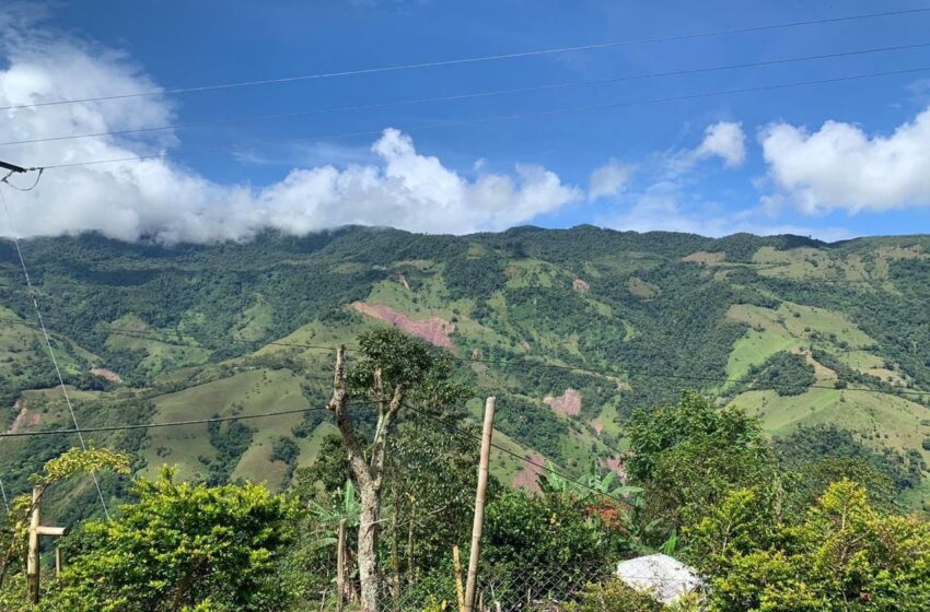  Cormacarena realizá recorrido por el Parque Natural Regional Quebrada Honda