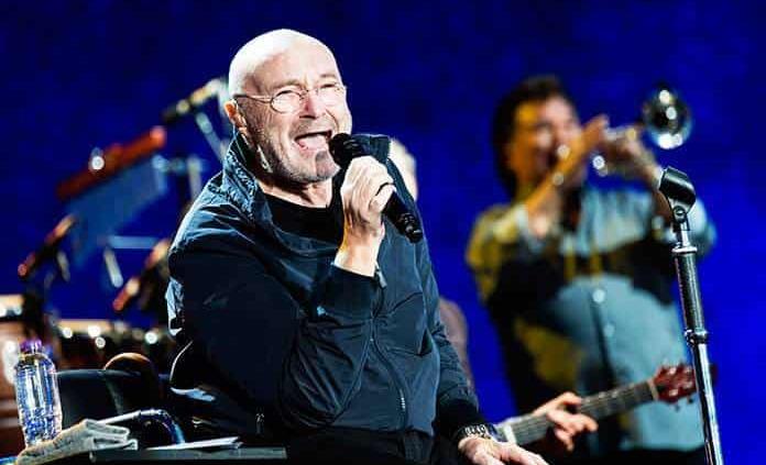  Phil Collins admite que apenas puede sostener las baquetas