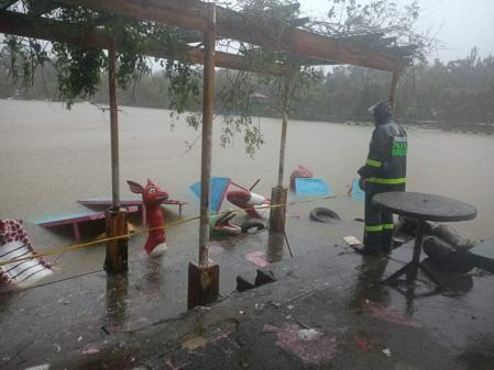  Al menos 30 muertos y 14 desaparecidos por una tormenta tropical en Filipinas