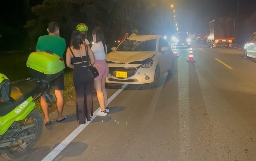  Frente a Barquitos en la vía a Puerto López ciudadano fue arrollado por vehículo