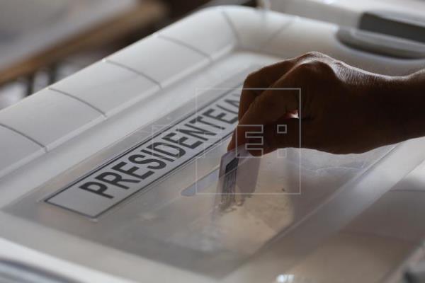  CHILE ELECCIONES – Los chilenos residentes en Argentina votan en las elecciones presidenciales