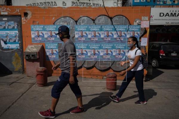  VENEZUELA ELECCIONES – Venezuela a comicios, entre loas a su democracia y presiones a los observadores