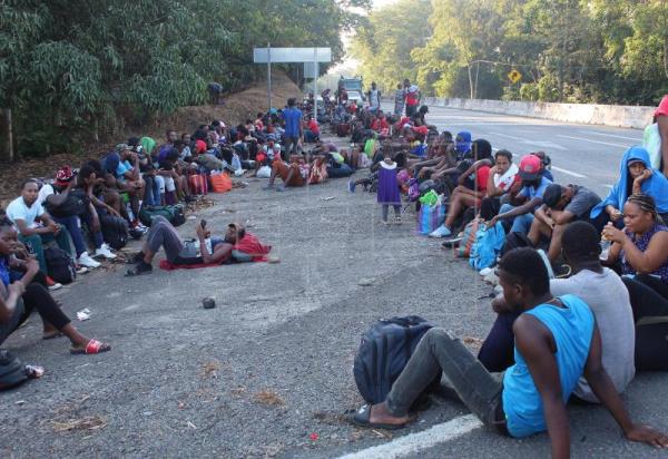 Tres nuevas caravanas salen desde Tapachula hacia Ciudad de México