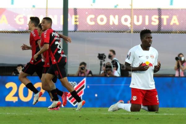 Athletico Paranaense le da a Brasil su quinto título en la Sudamericana