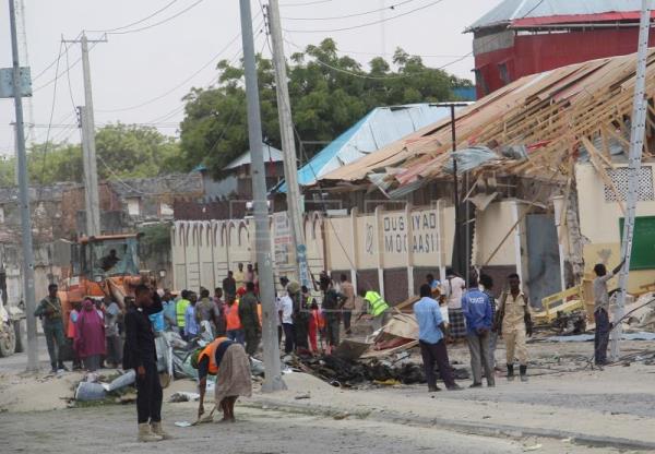 Al menos cuatro muertos al estallar un coche bomba en la capital de Somalia
