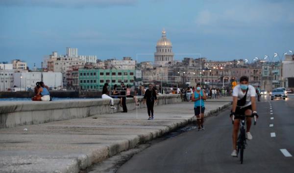  CORONAVIRUS CUBA – Cuba sobrepasa los 960.000 casos de covid-19 al registrar 316 positivos más