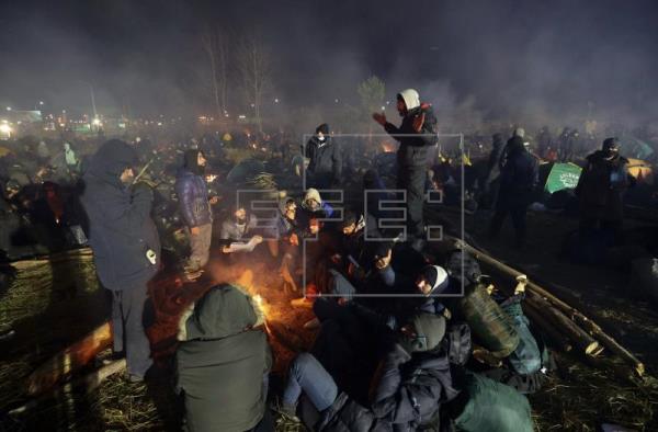 Nueve policías polacos heridos y 161 intentos de cruzar la frontera bielorrusa