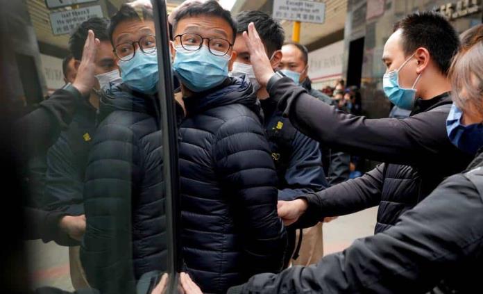  Arrestados en Hong Kong exdirectivos del medio de la oposición Stand News