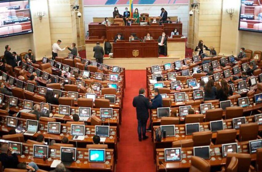  Senado colombiano aprueba un polémico proyecto de ley de seguridad ciudadana