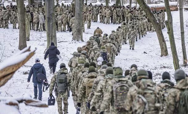  Rusia niega tener planes de invasión y que haya desplegado 100.000 soldados
