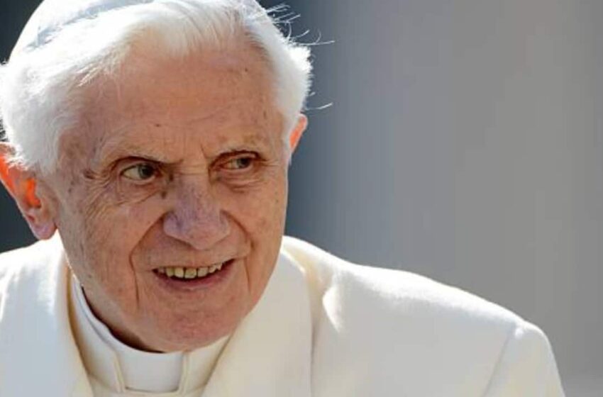  Benedicto XVI pide perdón por los abusos y errores bajo su responsabilidad