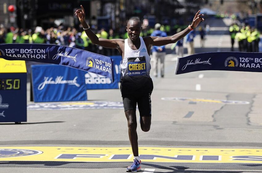  El keniano Evans Chebet  ganó Maratón de Boston, la más prestigioso del mundo