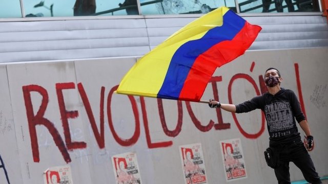  Los trabajadores del Meta y Colombia critican al gobierno y se manifiestan pacíficamente