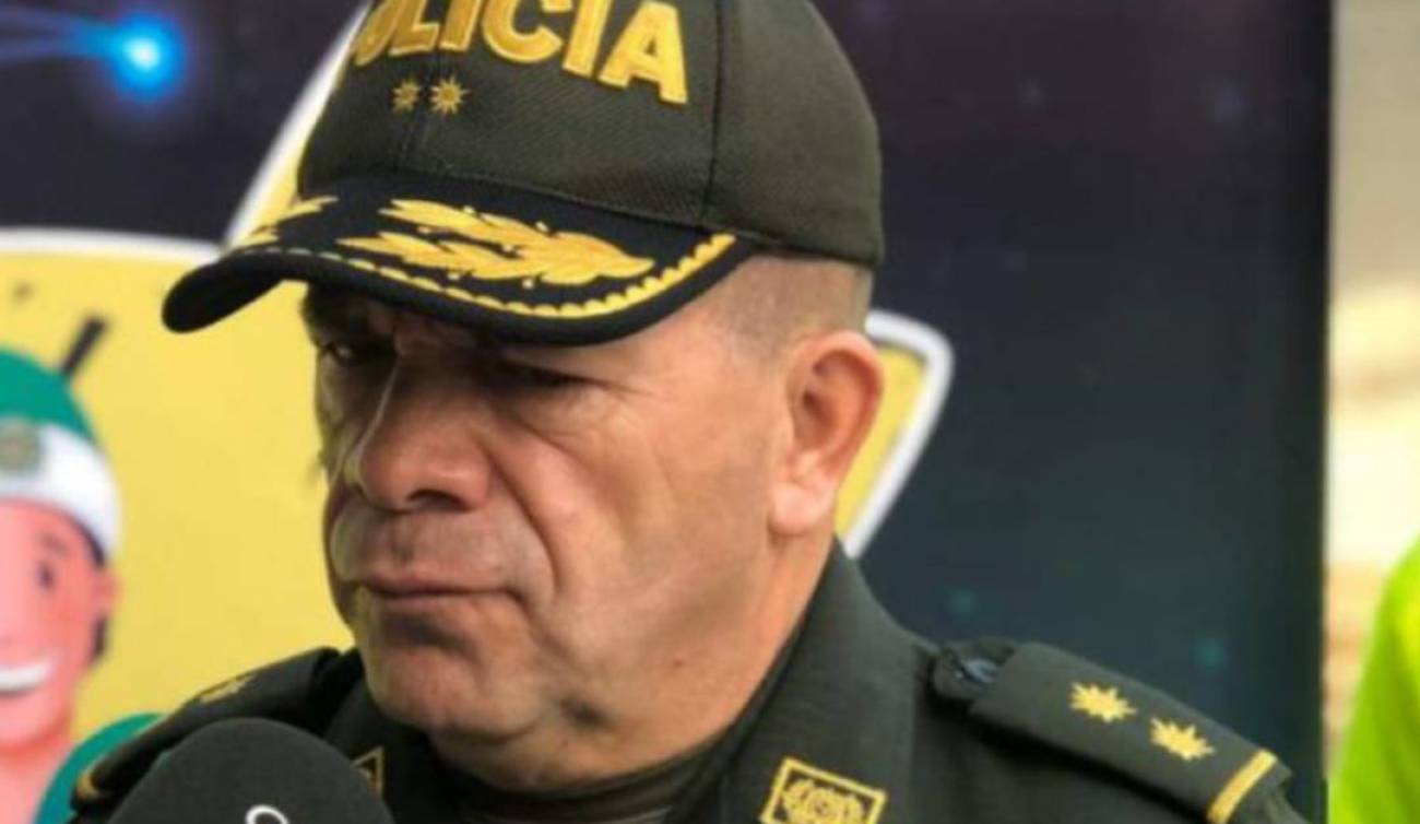  Buscan a quienes lanzaron una granada contra la Estación de Policía en Uribe