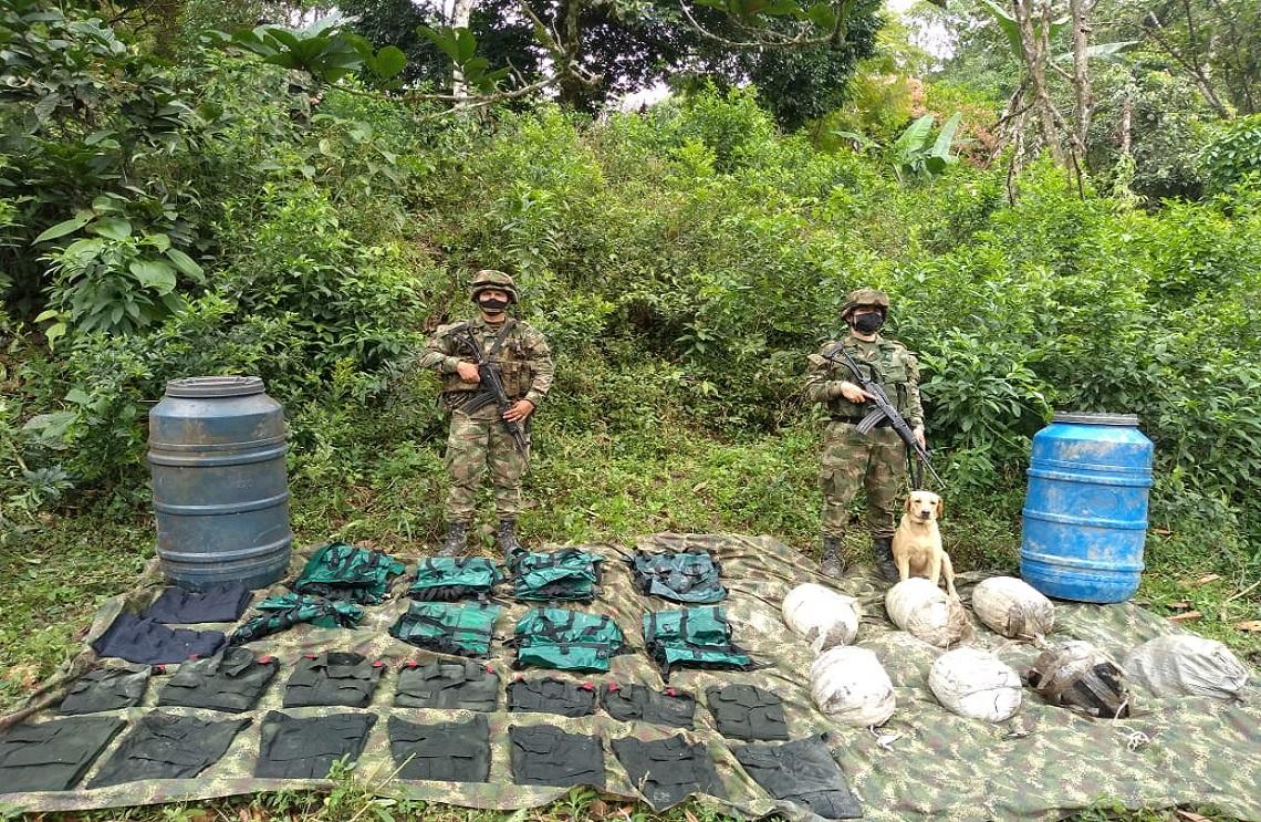  Ofensiva militar contra artefactos explosivos en Arauca. 54 han sido desactivados
