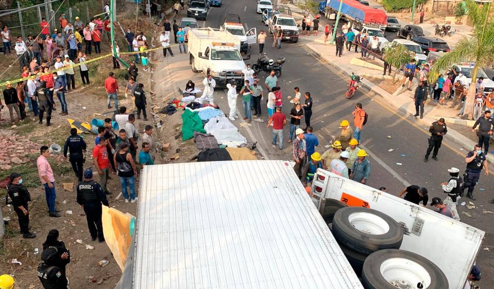  Accidente carretero en México deja saldo de seis migrantes muertos y 19 heridos