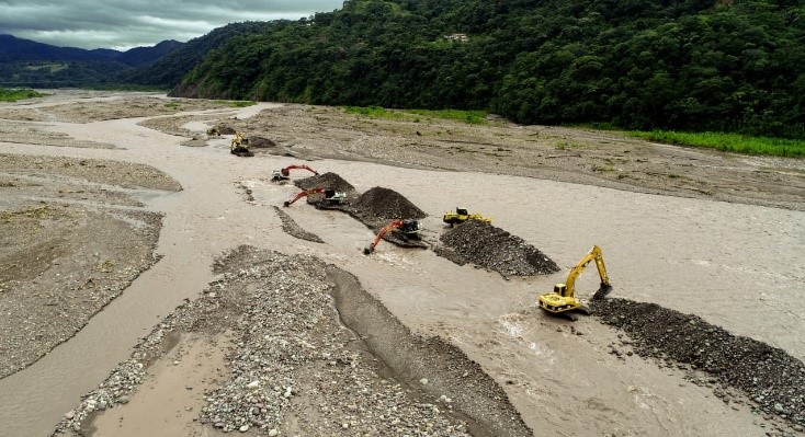  A toda máquina avanzan obras de desvío de cause para evitar inundaciones provocadas por el río Guatiquía