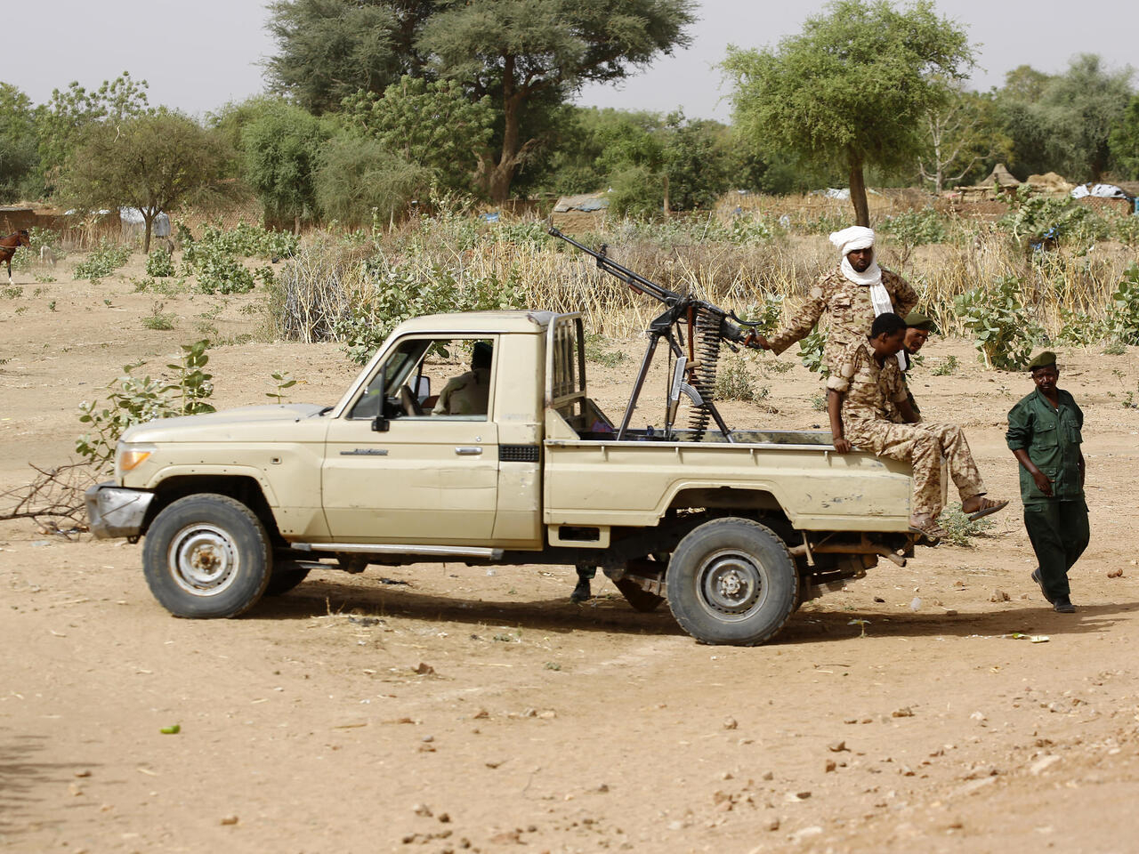  Cien personas mueren en enfrentamientos tribales en Darfur, Sudán