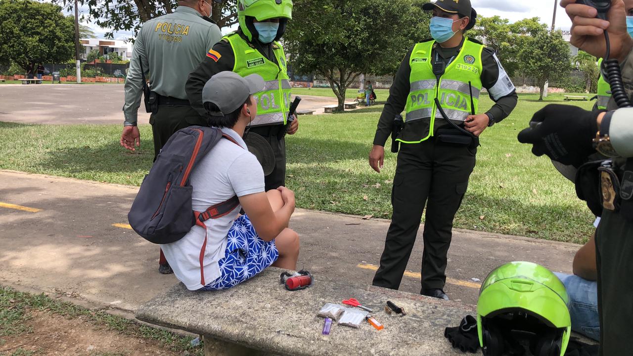  La Policía se tomó el parque Guayuriba generando capturas y decomiso de estupefacientes