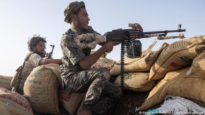  Hutíes de Yemen matan a 9 soldados gubernamentales durante cese al fuego
