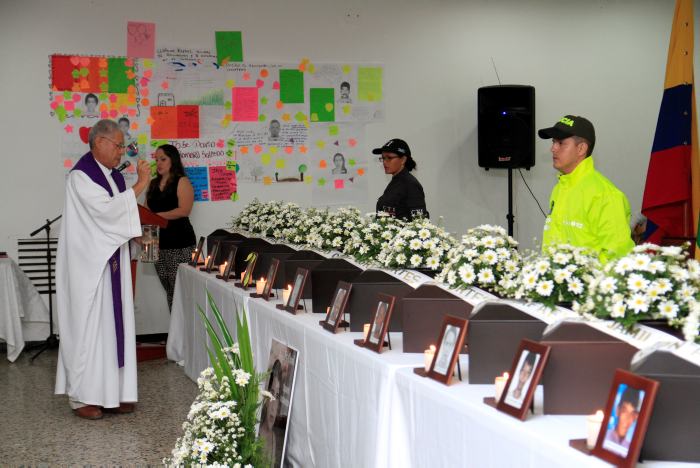  Familiares recibieron los restos de una de las víctimas del conflicto en Arauca