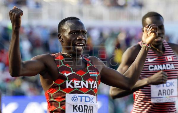  ATLETISMO MUNDIALES – Emmanuel Korir añade el oro mundial a su título olímpico de 800