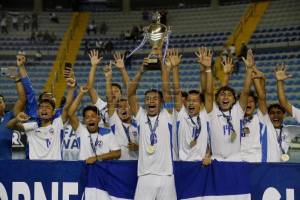  FÚTBOL SALA UNCAF SUB’20 – Nicaragua gana el torneo sub’20 de Uncaf contra todos los pronósticos
