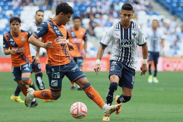 El colombiano John Stefan Medina da triunfo al Monterrey, que sigue de líder