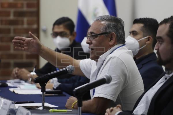 Ambiente hostil para prensa salvadoreña: ataques, espionaje y desacreditación