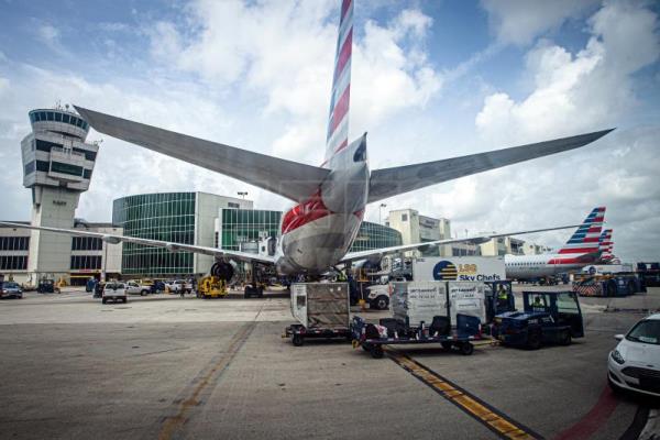  EEUU TRANSPORTE – El aeropuerto de Miami alcanza el récord de pasajeros y carga en lo que va del año