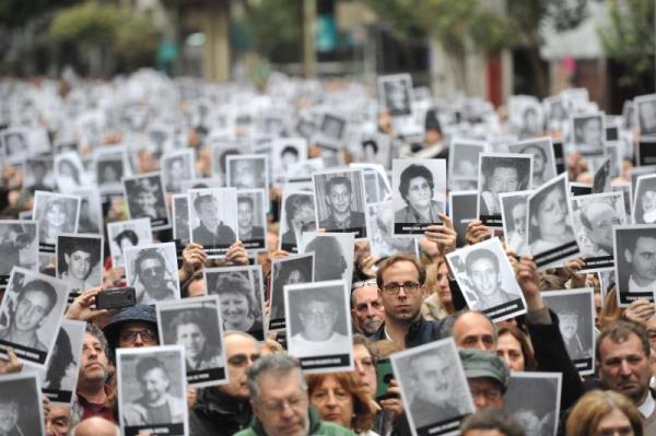  ARGENTINA TERRORISMO – Argentina pide prudencia con el informe del Mossad sobre atentados en el país