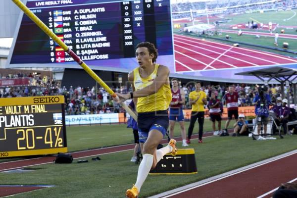  ATLETISMO MUNDIALES – Duplantis consigue el oro que le faltaba con nuevo récord del mundo (6,21)