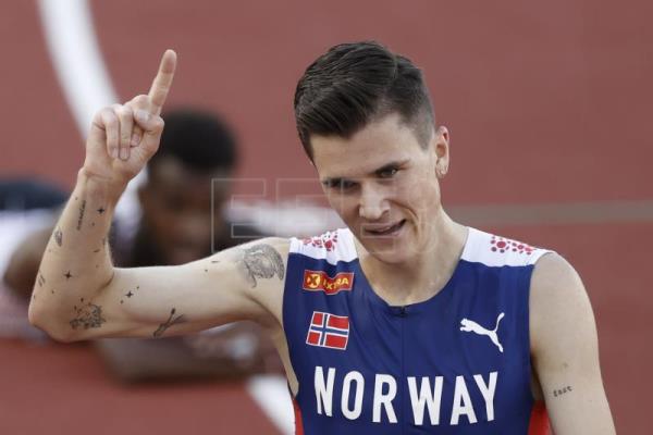  ATLETISMO MUNDIALES – Ingebrigtsen se luce en los 5.000 metros