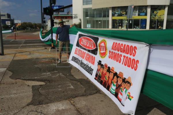 La mayor región de Bolivia cumple una huelga por la postergación del censo