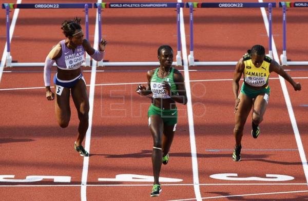 Amusan, oro en la final de 100 m vallas y récord mundial en semifinales