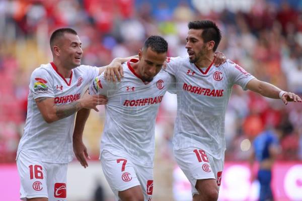  FÚTBOL MÉXICO – Toluca empata con Juárez FC con un gol del chileno Meneses y toma el liderato