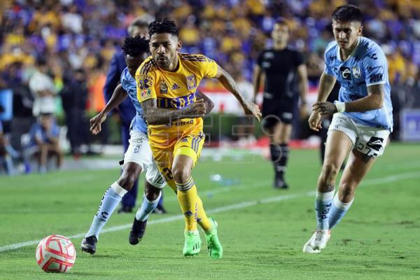  FÚTBOL MÉXICO – El ecuatoriano Caicedo anota el gol del triunfo de Tigres que sube al liderato