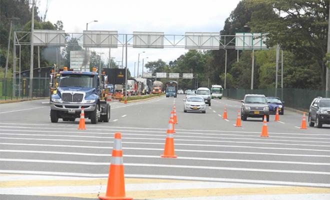  Por reparación en la vía a Restrepo, cortas restricciones en el tráfico vehicular