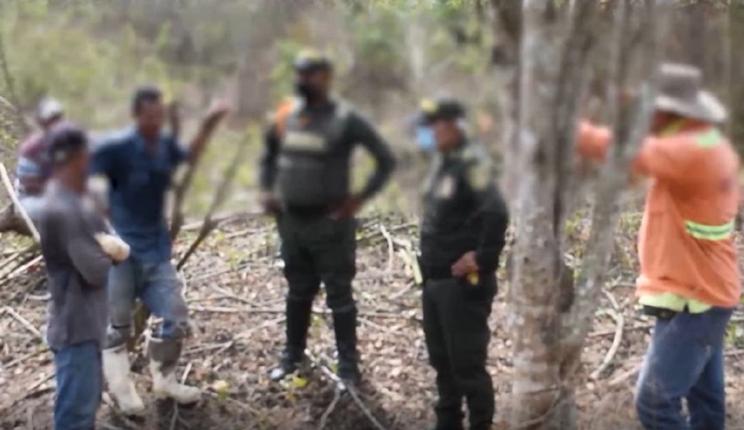  Detienen a cuatro personas destechadas, por construir en zona de reserva ambiental