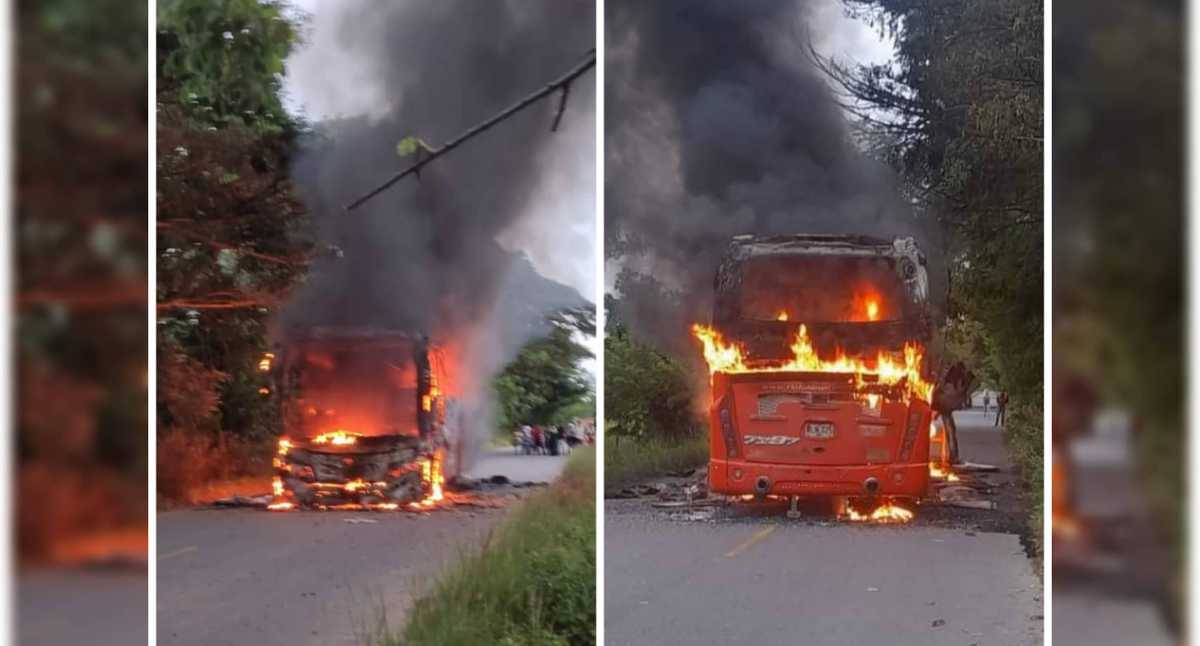  Hombres armados bajaron a pasajeros de bus de La Macarena y lo incendiaron, en Medellín del Ariari