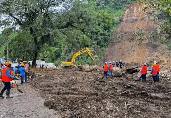  COLOMBIA LLUVIAS – Casi 100 municipios están en alerta roja por riesgo de inundación en Colombia