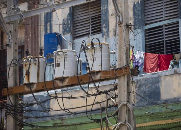  CUBA APAGONES – La empresa eléctrica pronostica apagones en Cuba durante el día