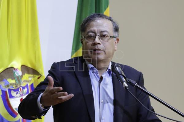  EEUU COLOMBIA – EE.UU. quiere trabajar con Petro hacia una «solución pacífica» en Venezuela
