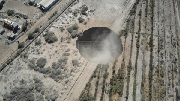  CHILE MINERÍA – Minera obligada a parar por un cráter de 32 metros de diámetro en Chile